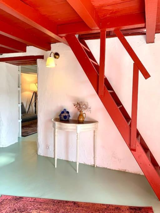 Вилла Bergerie Geldi Leku Saint-Jean-le-Vieux  Экстерьер фото